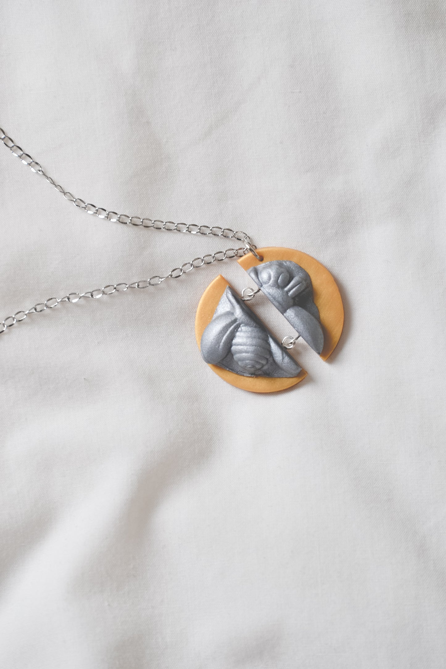 Golden Hive - gold/sliver Necklace